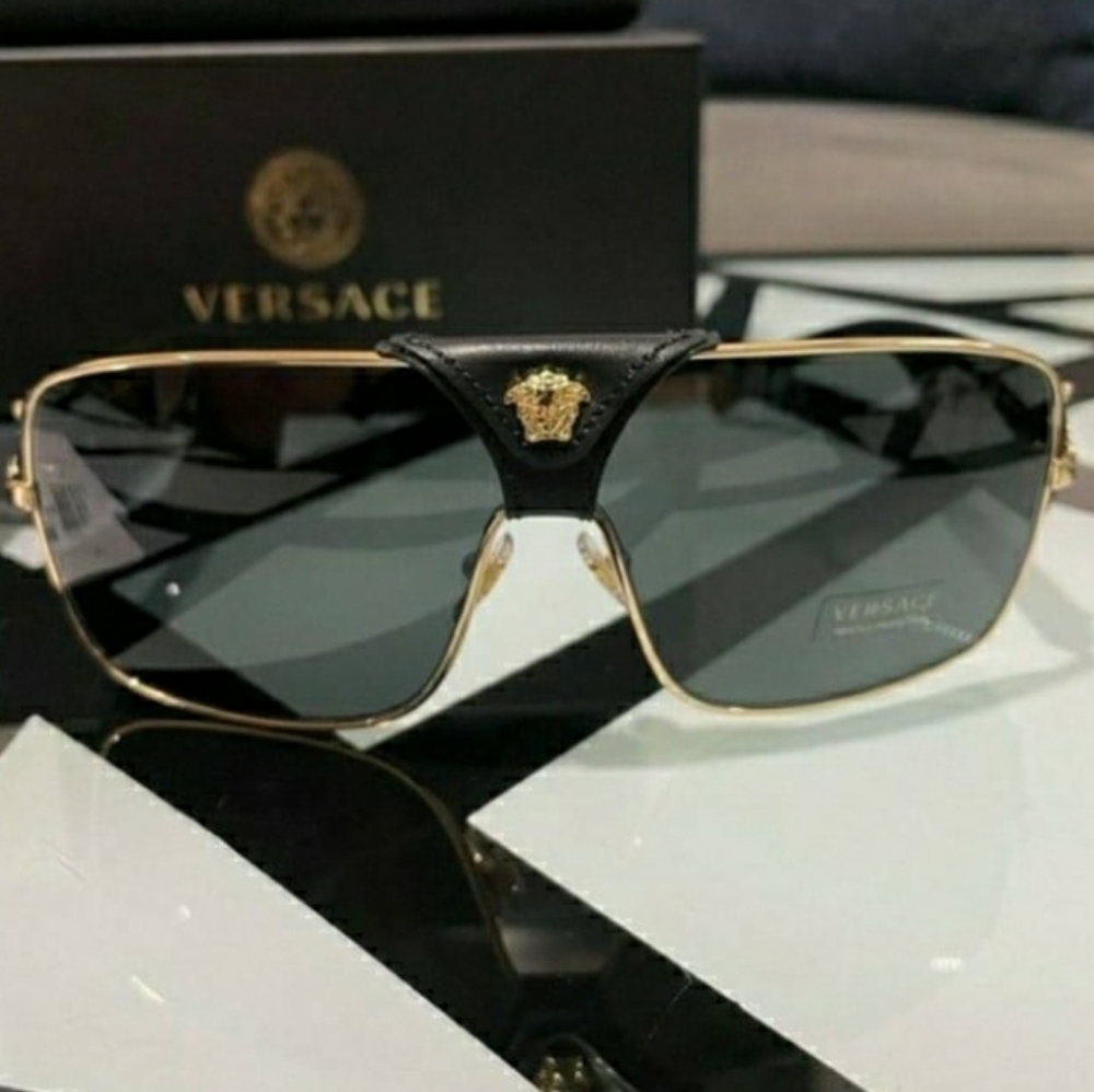 SOLD. Authentic Versace VE2207Q Sunglasses